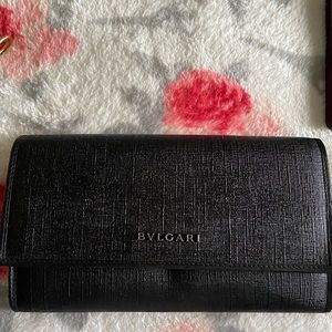 BULGARI Black bifold wallet